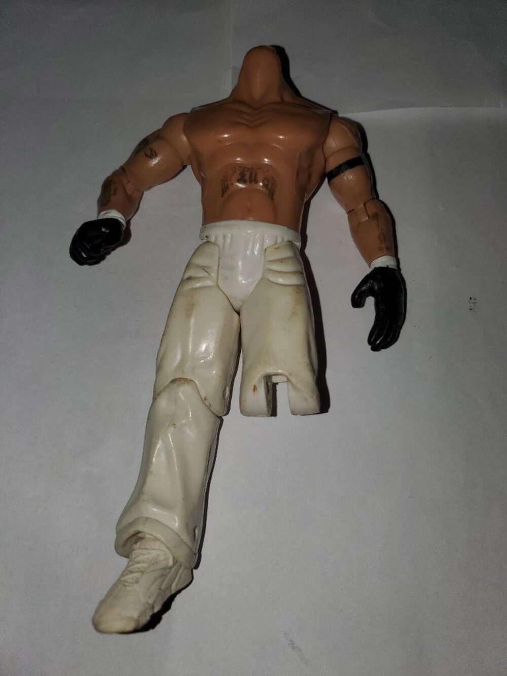 USED VINTAGE RAY MYSTERIO 2003 WWE WWF WRESTLING ACTION FIGURE